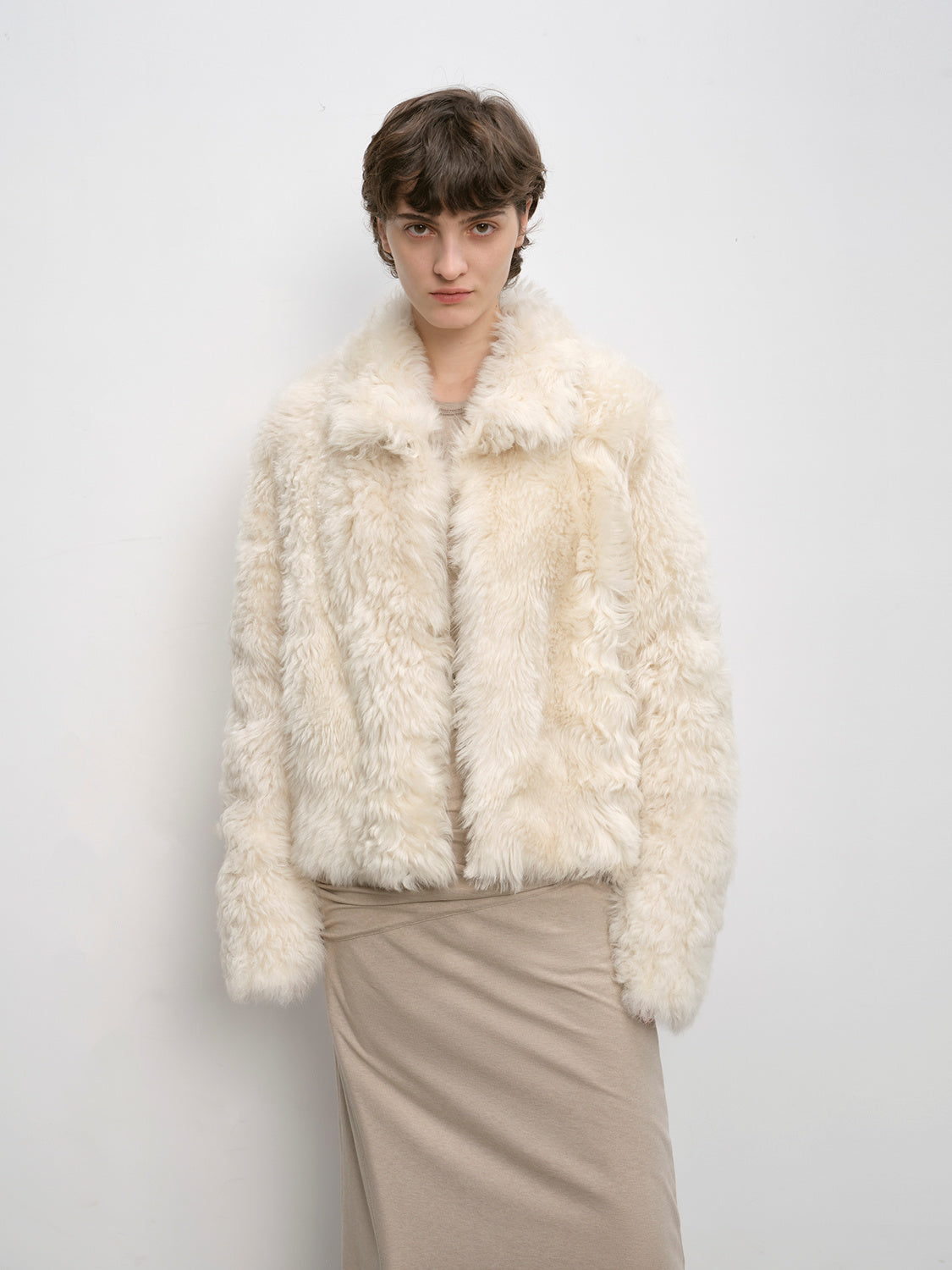 Blackmoon Berlin Soft Warm Short Lapel Tuscan Wool Sheepskin-3