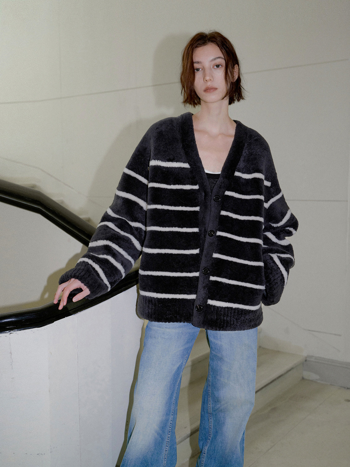 Vitality Girl Classic Simple Versatile Striped Splicing V-neck Drop Shoulder Merino Sheepskin Coat-0