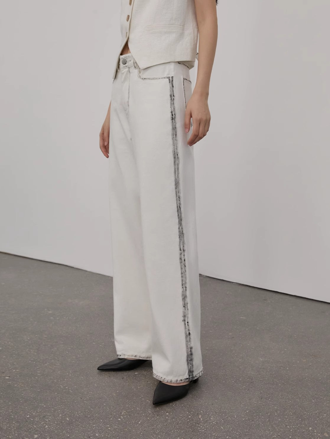 Beyond the Clouds White Loose-fitting Brush the edges Wide-leg Pants-0