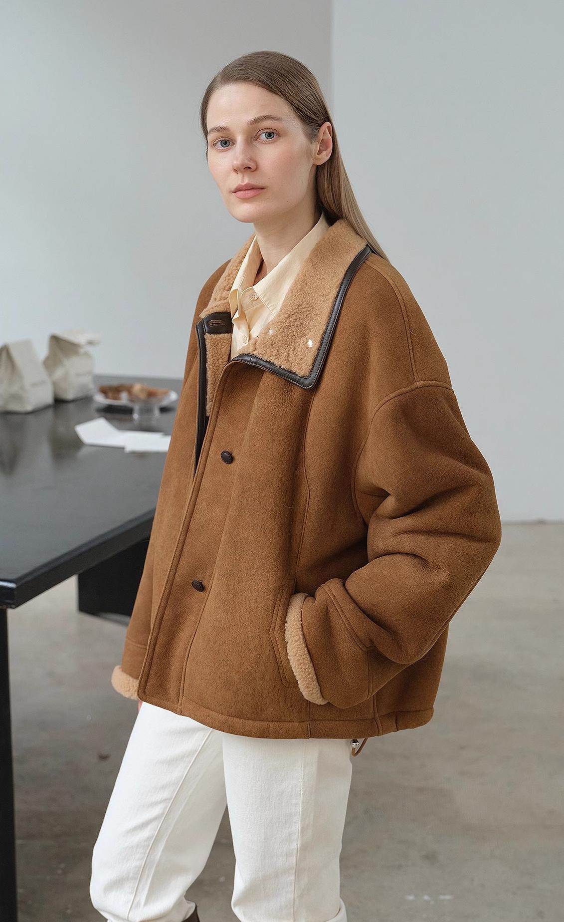 "Knight's Contract" Merino wool sheepskin coat with fur-faced stand-up collar-1