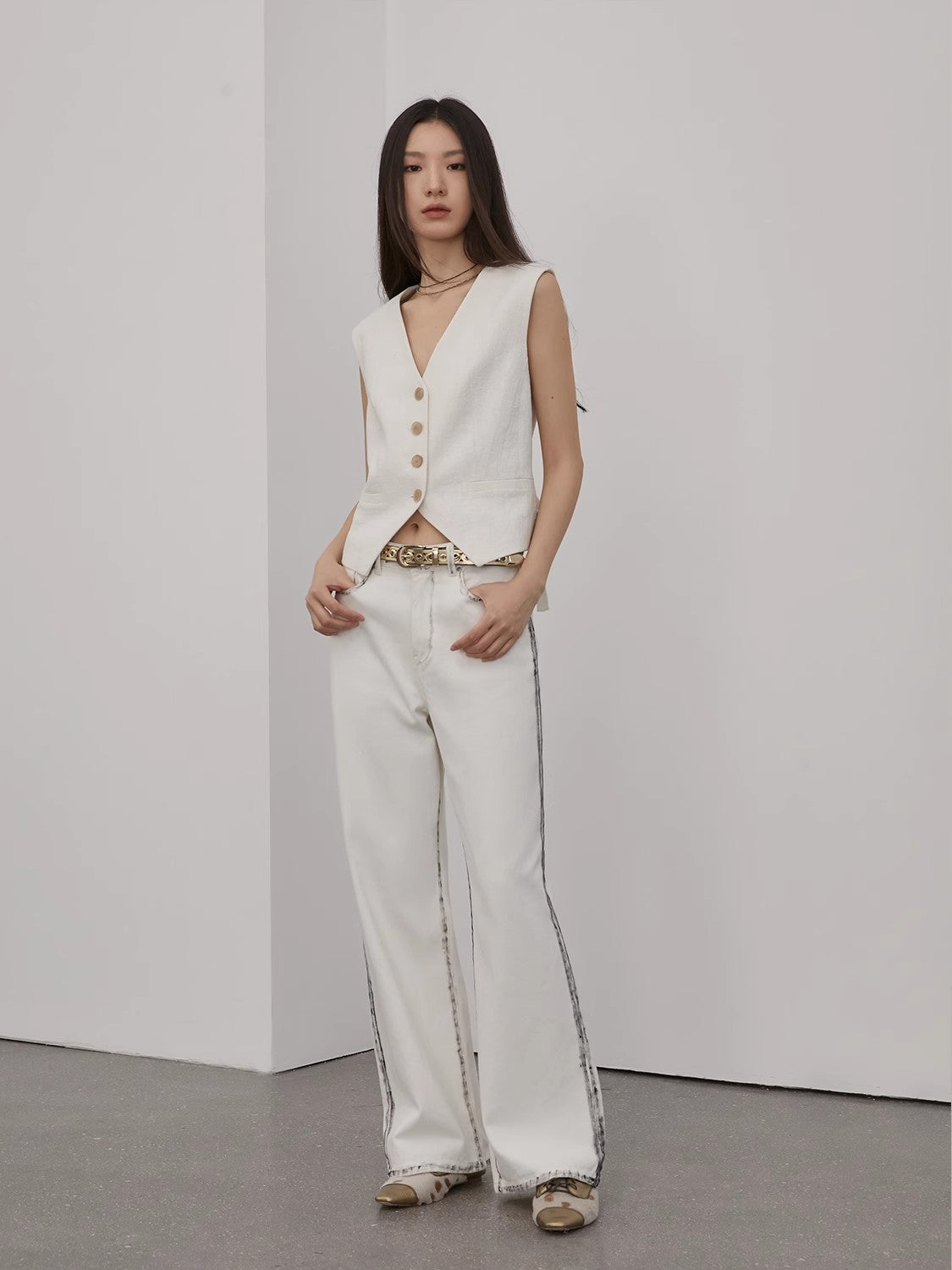Beyond the Clouds White Loose-fitting Brush the edges Wide-leg Pants-1