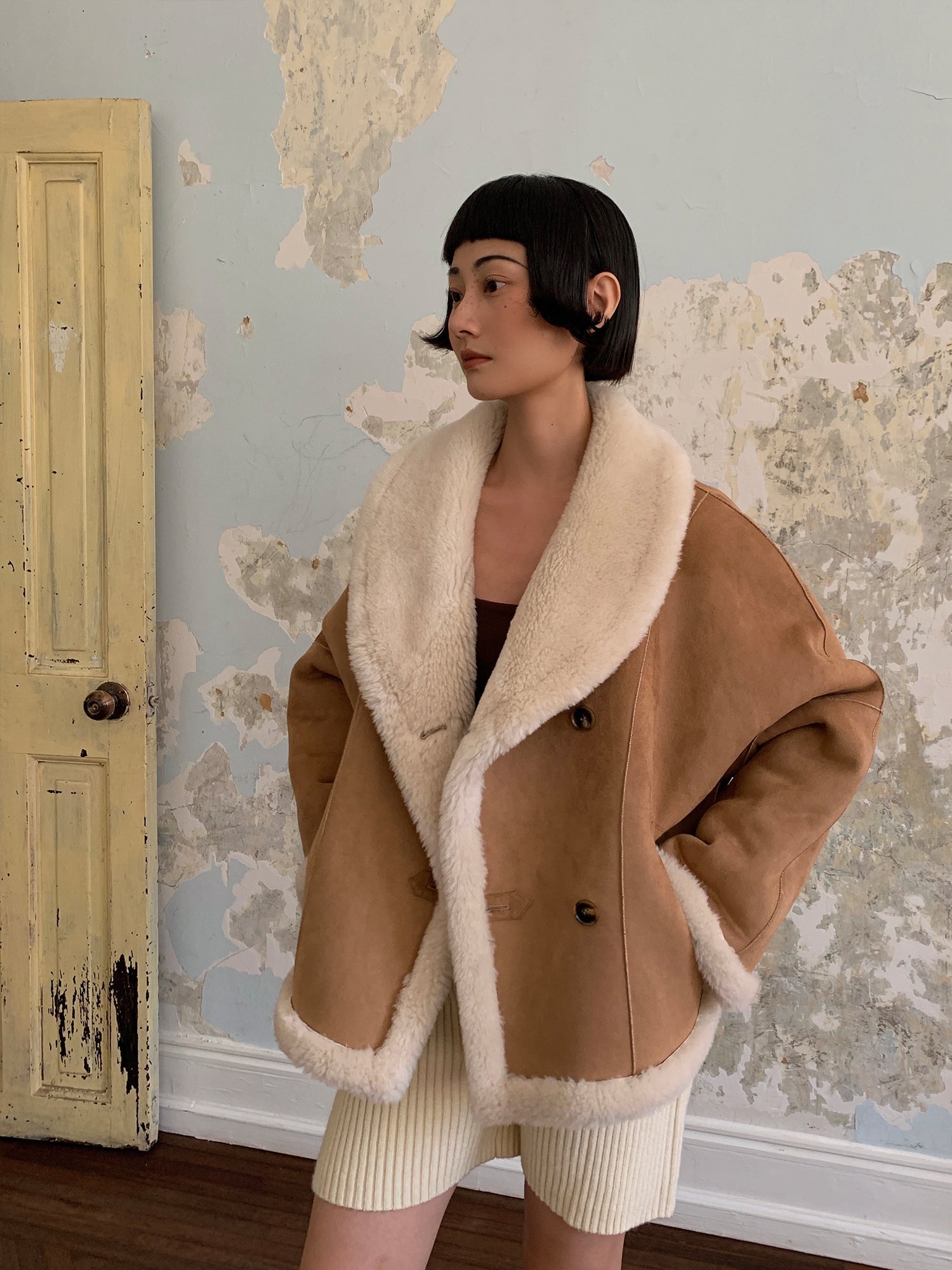 "Bella Poetry" Reversible Artificial Compound Leather Shearling Short Jacket-3