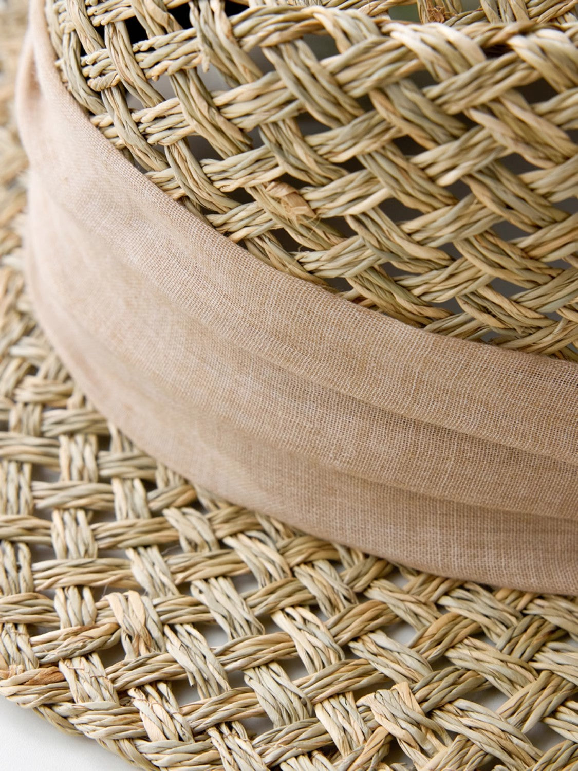 "Casual Beach Hat" French retro all-match salty grass woven concave top sun hat for summer-1