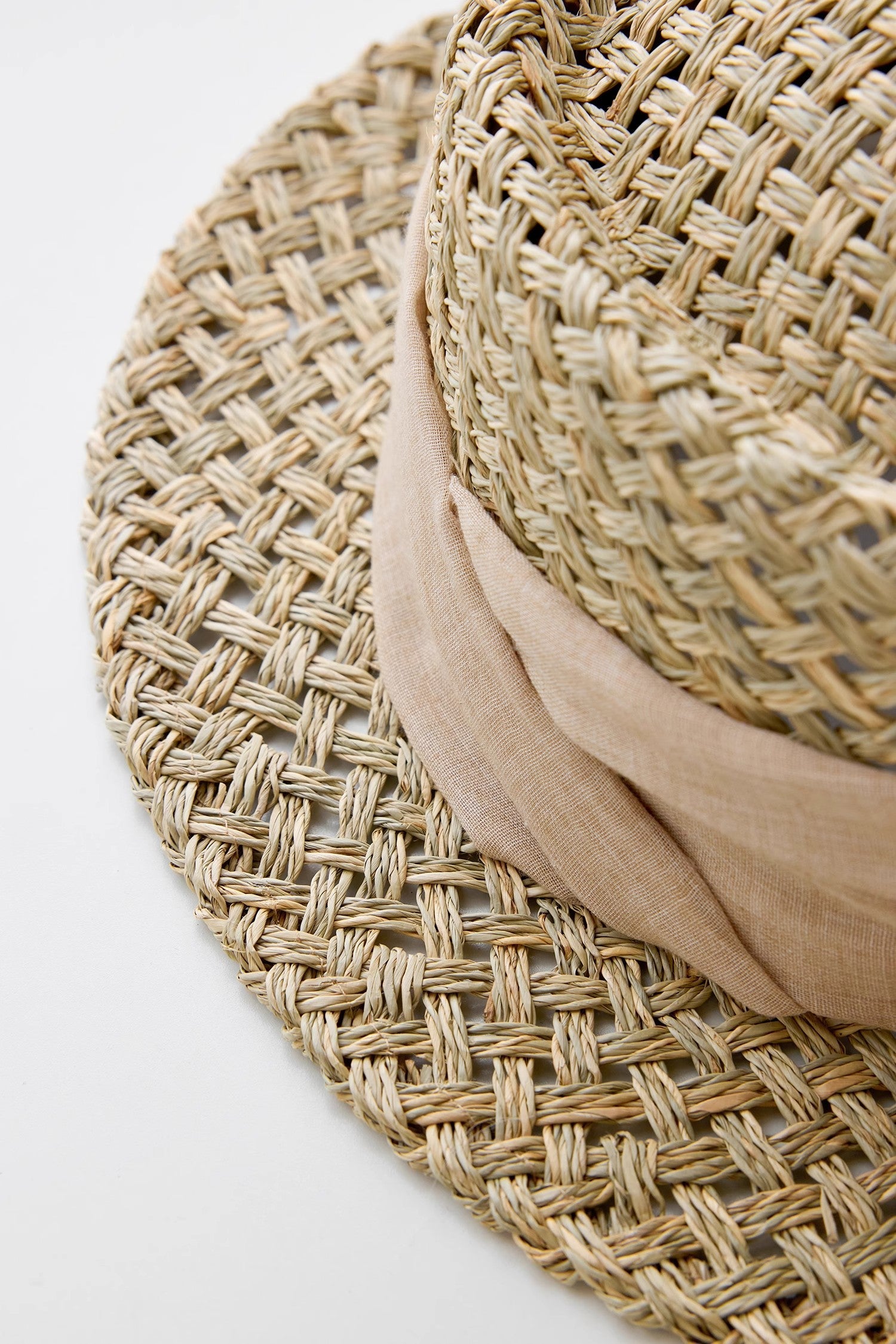 "Casual Beach Hat" French retro all-match salty grass woven concave top sun hat for summer-3