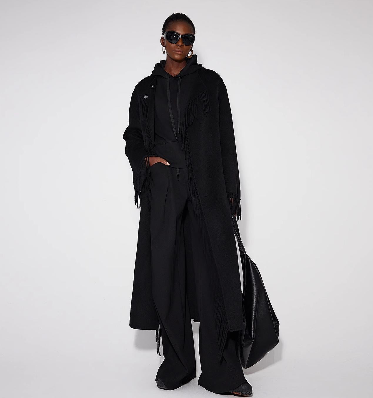 "Time Travel" Short Hooded Sweatshirt for Women, Sports Style Set, Autumn and Winter Casual Sweatpants with Straight-Leg and Draped Fit-2