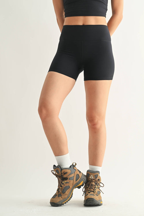 CloudLight Contour Seam Biker Shorts – Black-1