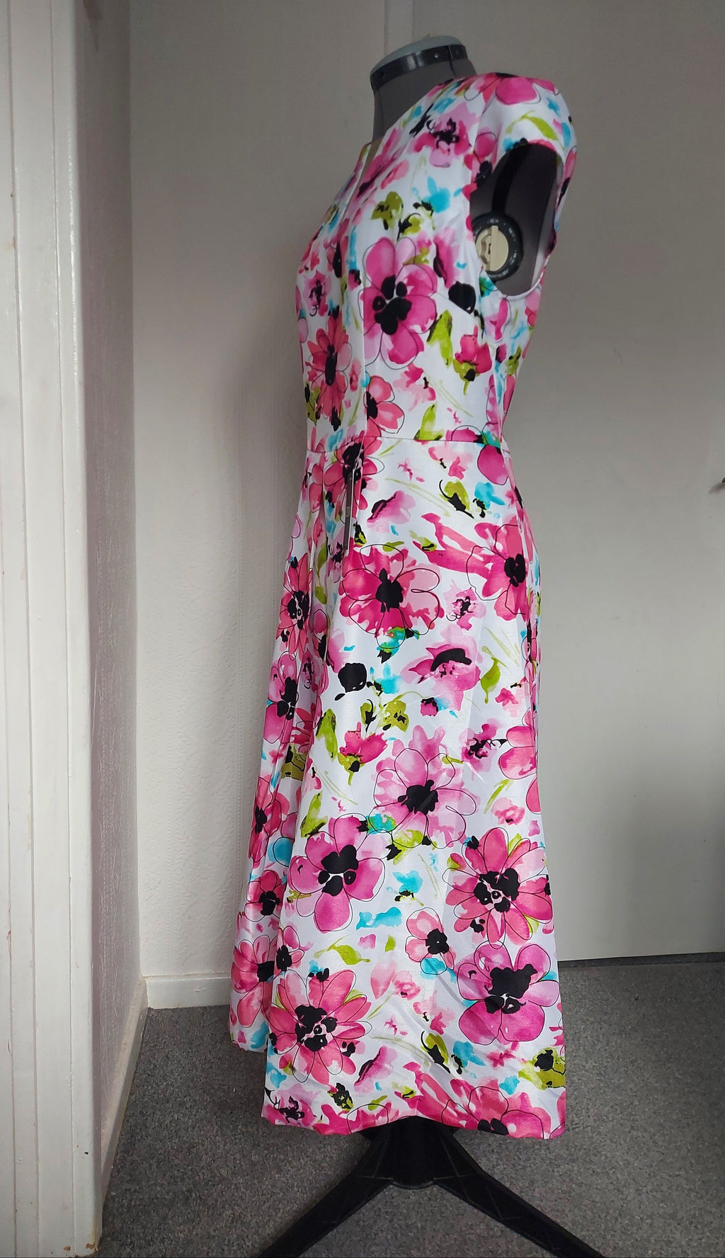 Floral Pink Cape Sleeve A-Line Dress-3