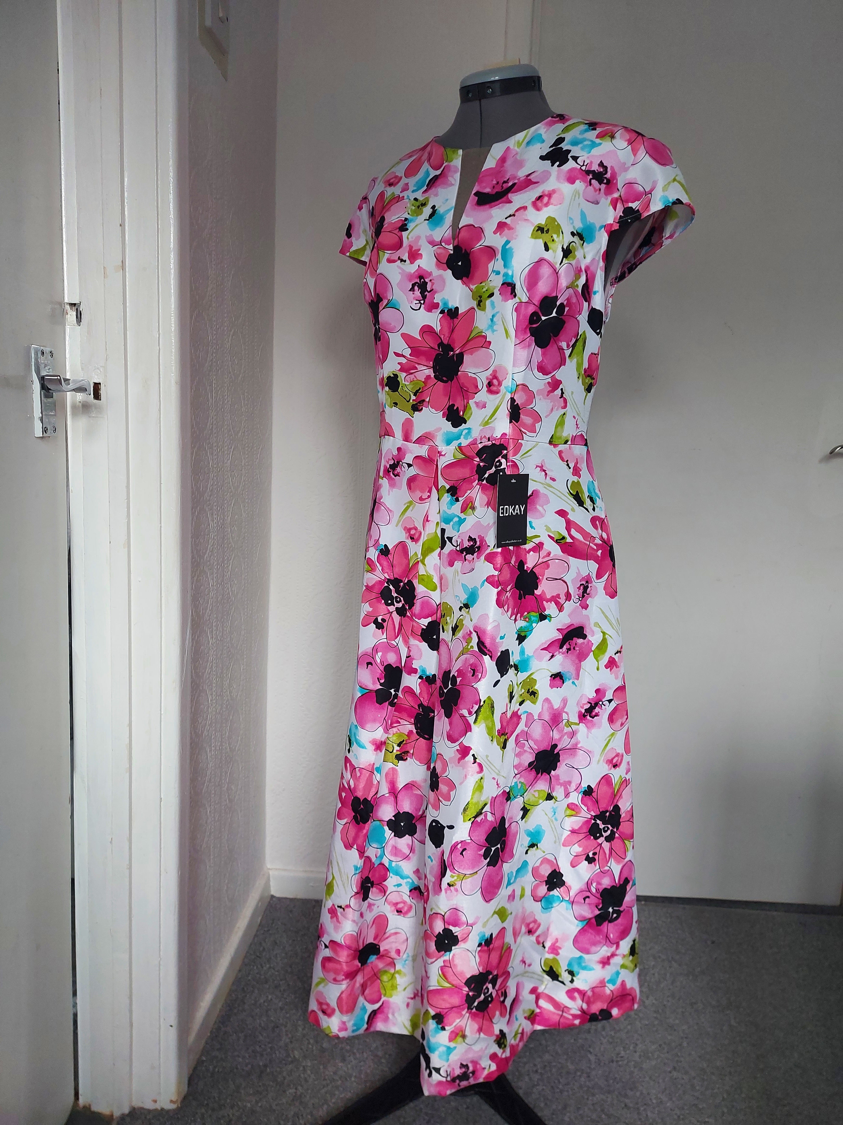 Floral Pink Cape Sleeve A-Line Dress-4