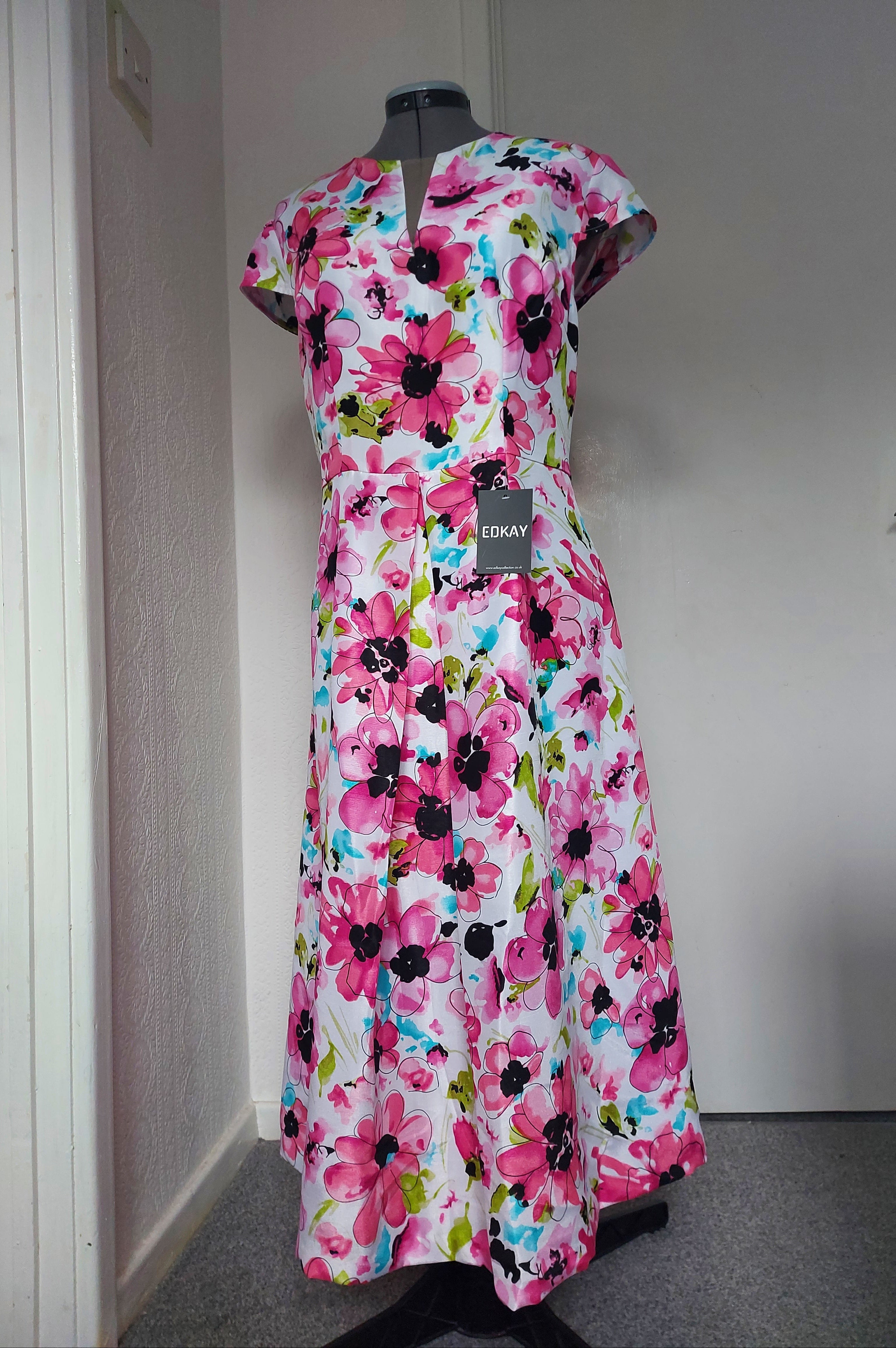 Floral Pink Cape Sleeve A-Line Dress-2