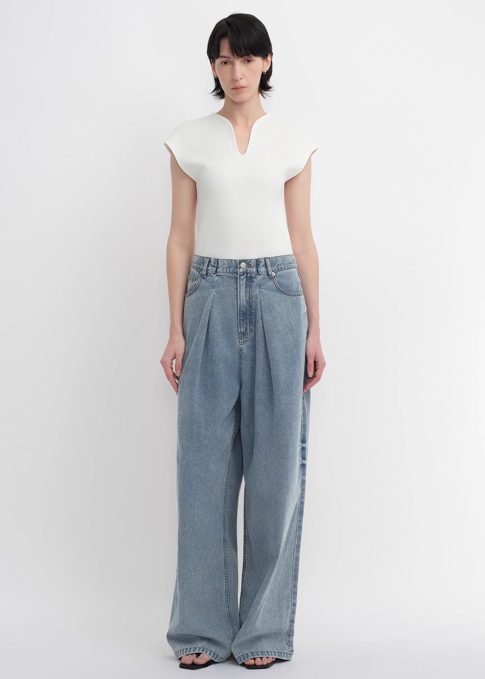 Soft Tencel Cotton Light Structure Pleated Loose Straight Wide Leg Jeans for Women-0