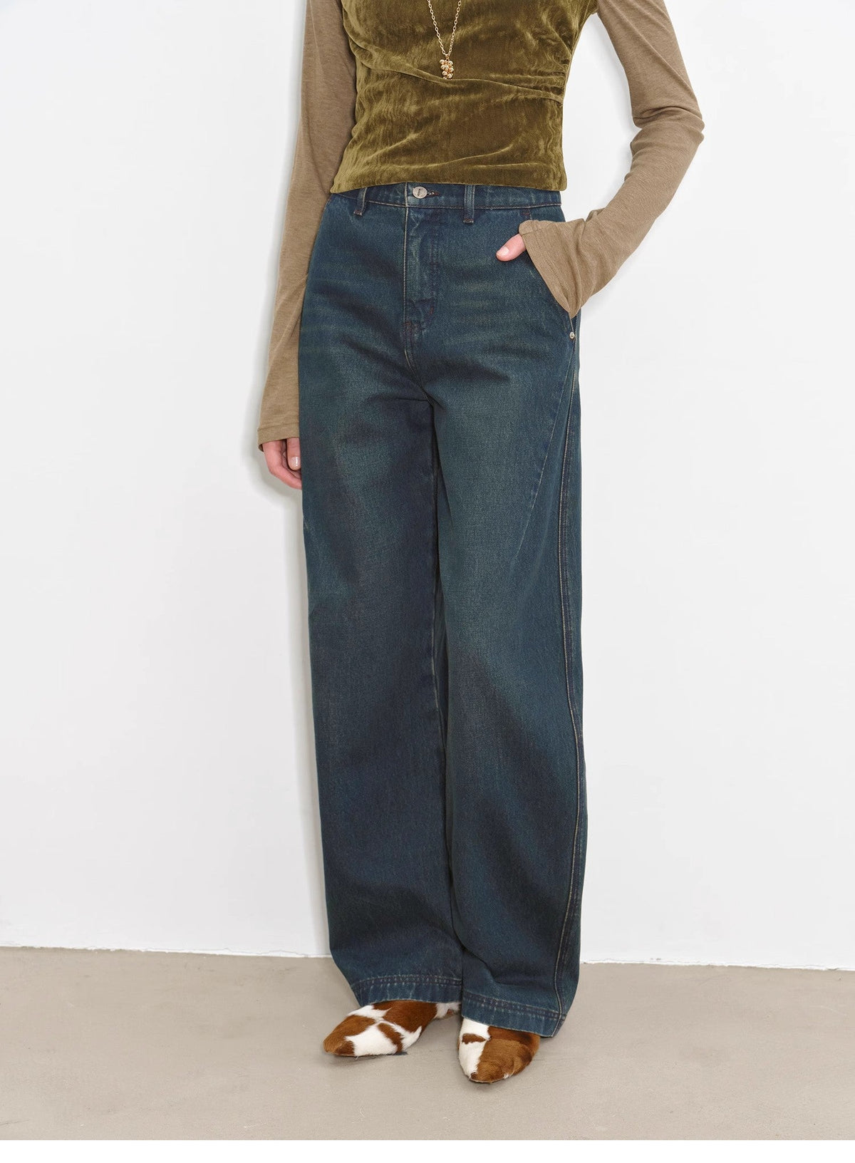 "Blue Island" heavy-duty distressed, slim and durable mid-rise curved knife cotton washed jeans-4