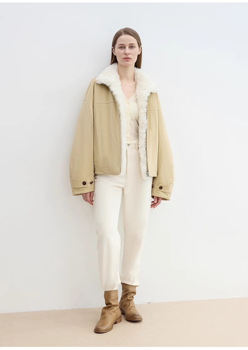 "Rebellious Escape" detachable contrasting color shearling fur collar down short parka-0