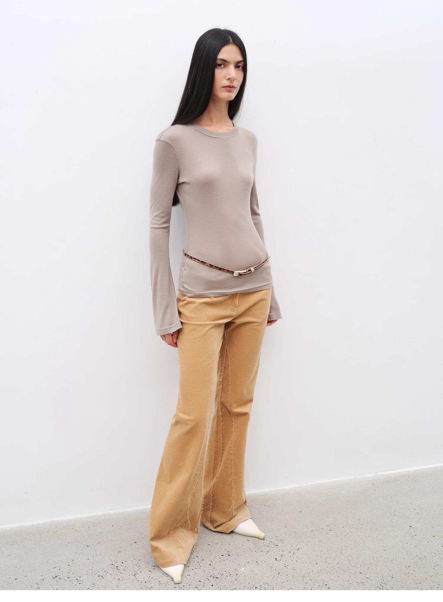 "Road to Extraordinary" Retro modern versatile slim corduroy flared trousers-3