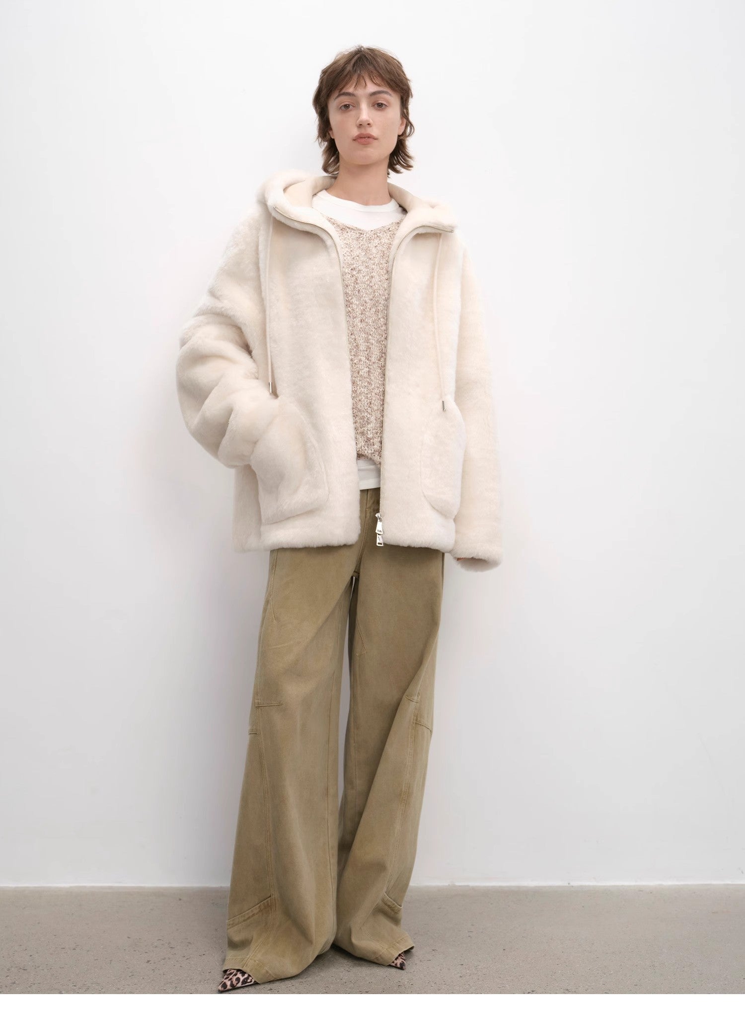 "Otaru Snow" casual hooded silhouette dropped shoulder merino wool sheepskin fur coat for women-0