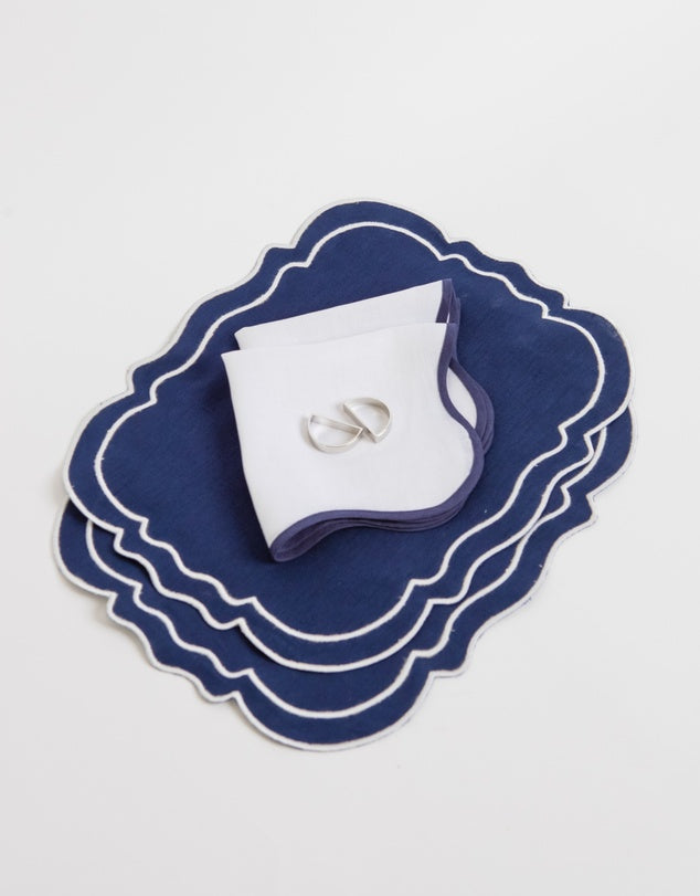 Linen Table Placemet and Napkins Set with Embroidered Scalloped Edges-1