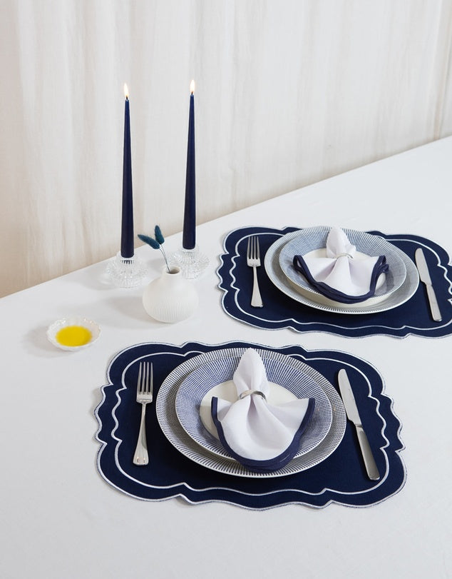 Linen Table Placemet and Napkins Set with Embroidered Scalloped Edges-2