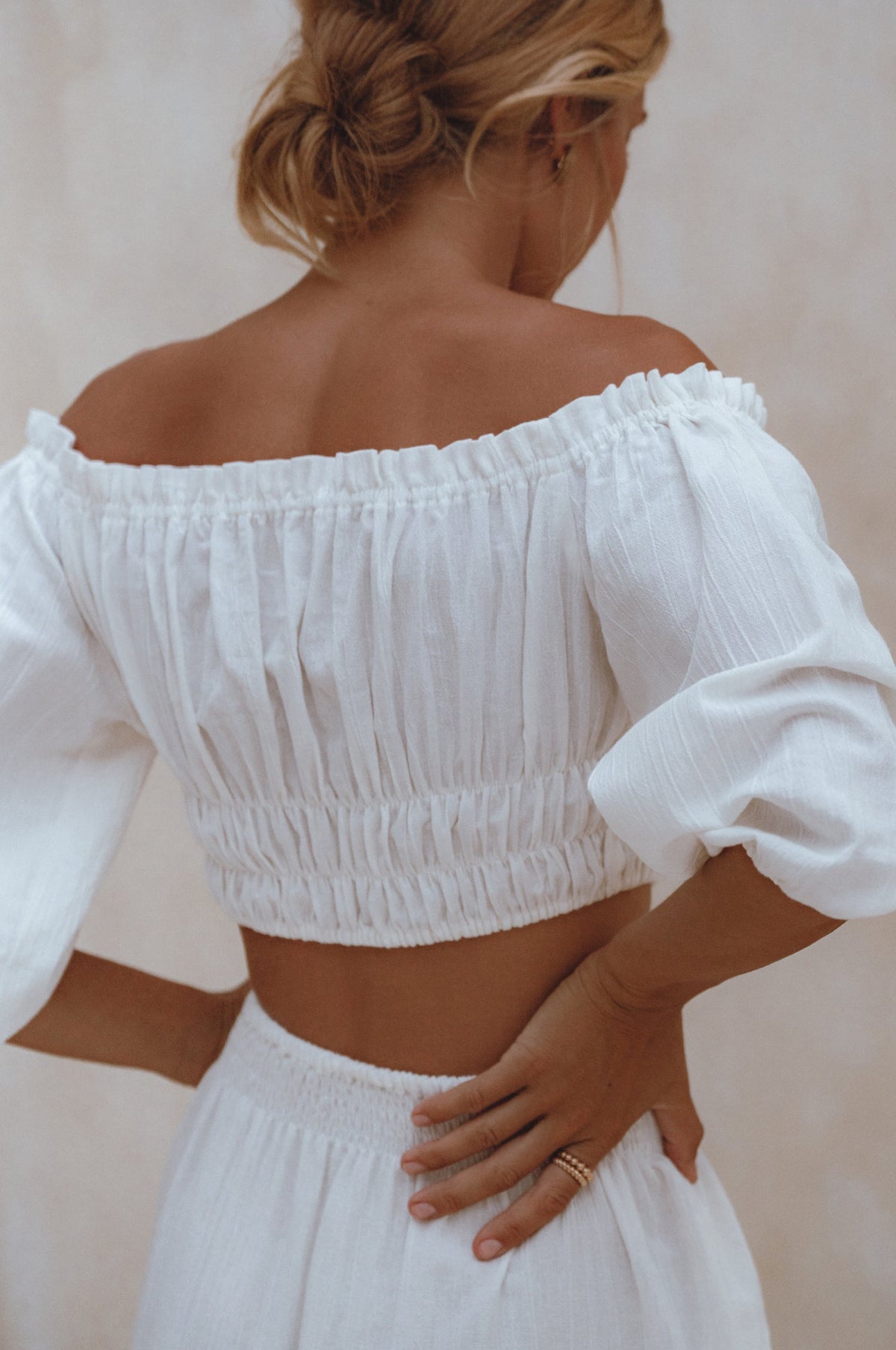 Annabelle Linen Cropped Top-3