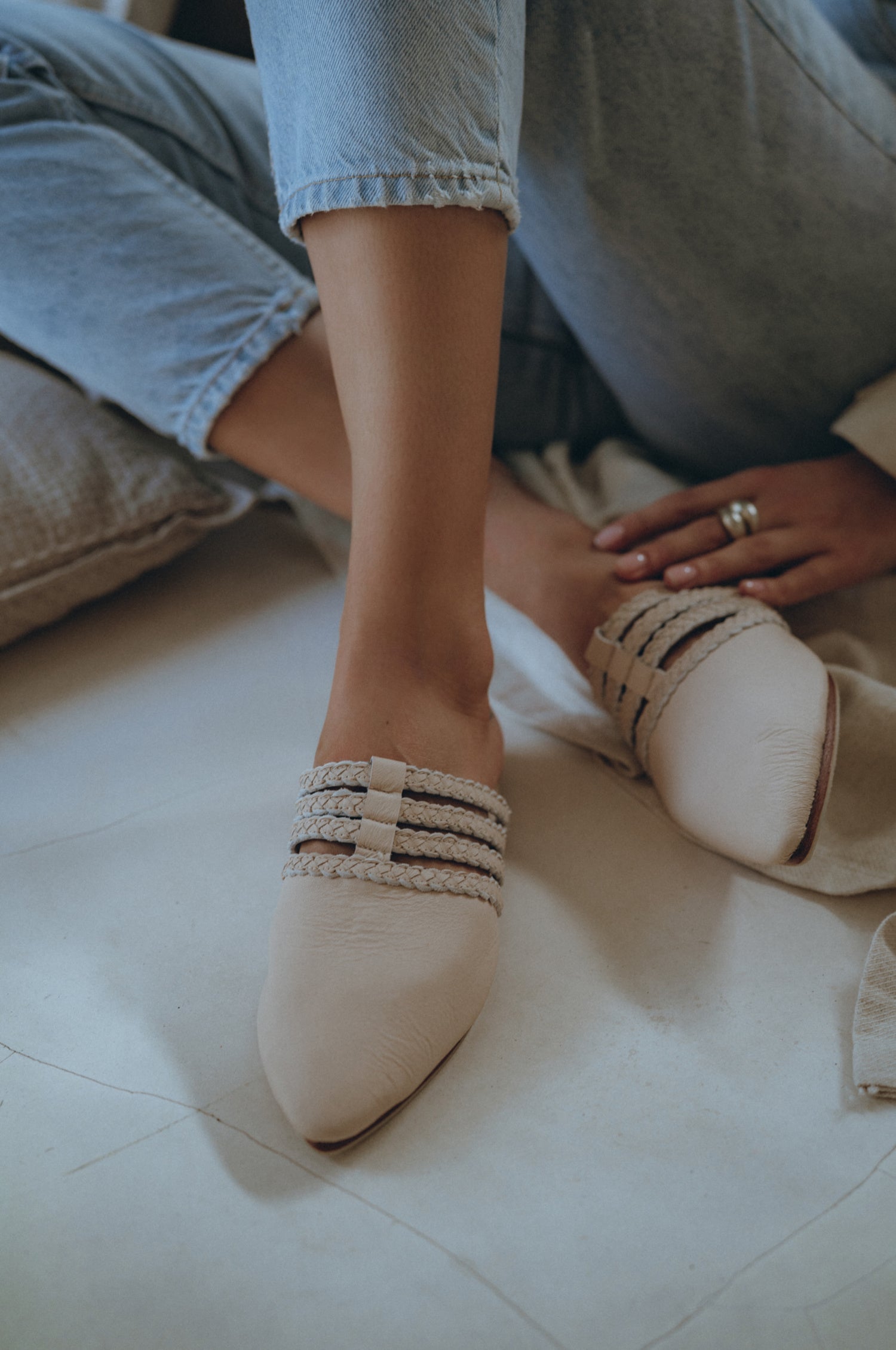 Breeze Pointy Toe Loafers-0