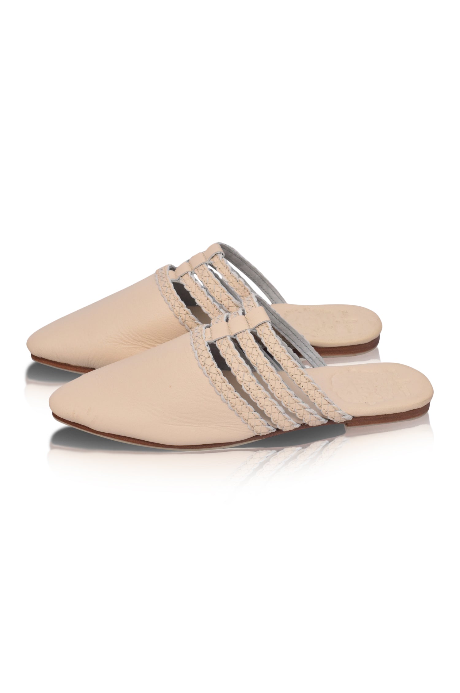 Breeze Pointy Toe Loafers-2