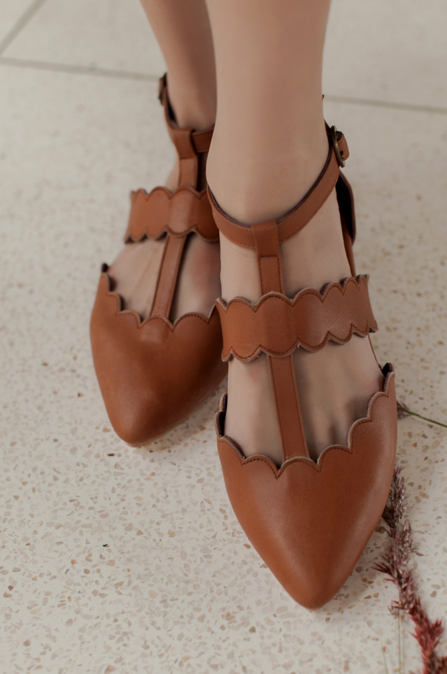 Gardenia Scalloped Pointed Toe Flats-0