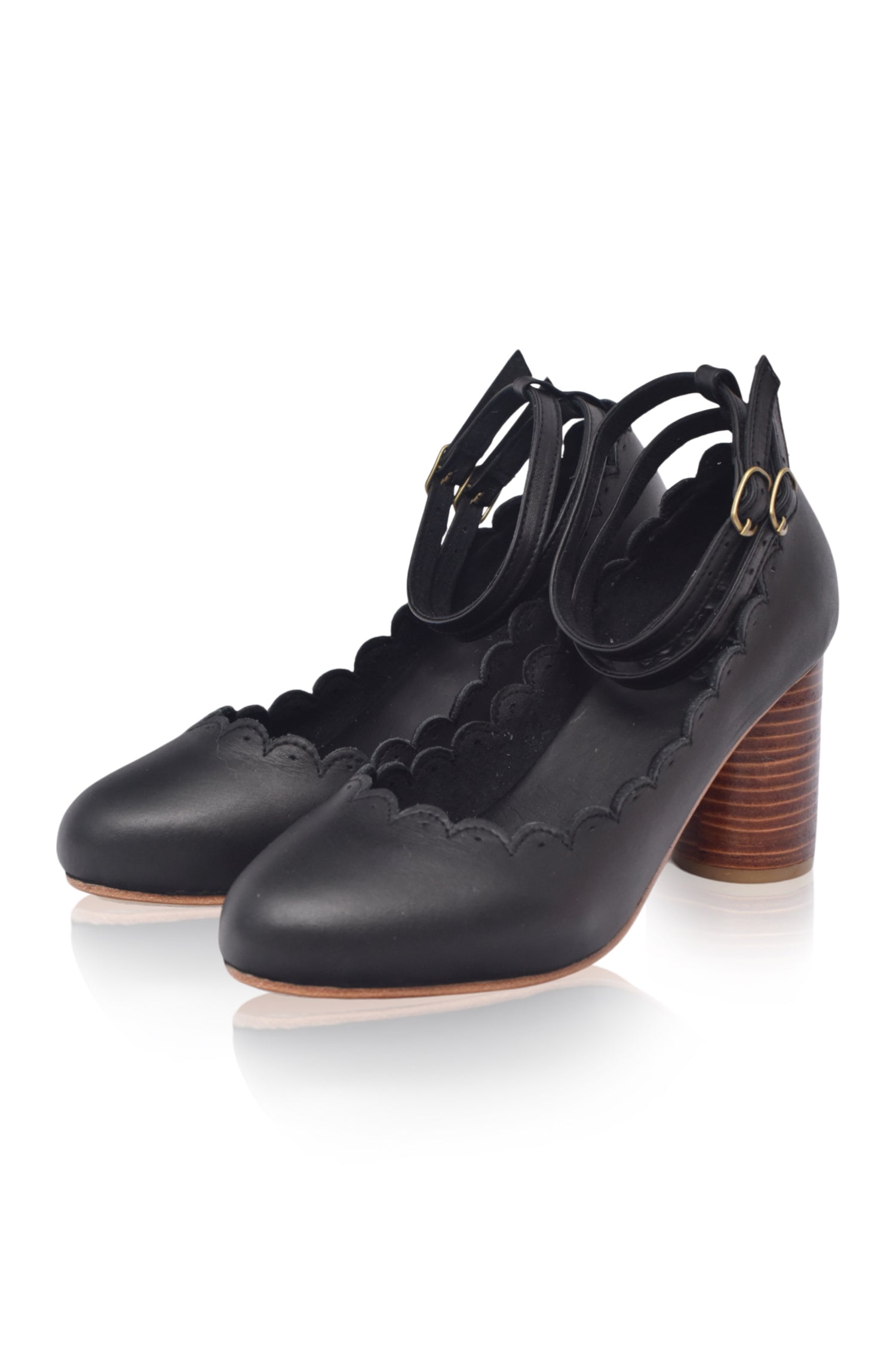Hermosa Round Heel Leather Pumps-2