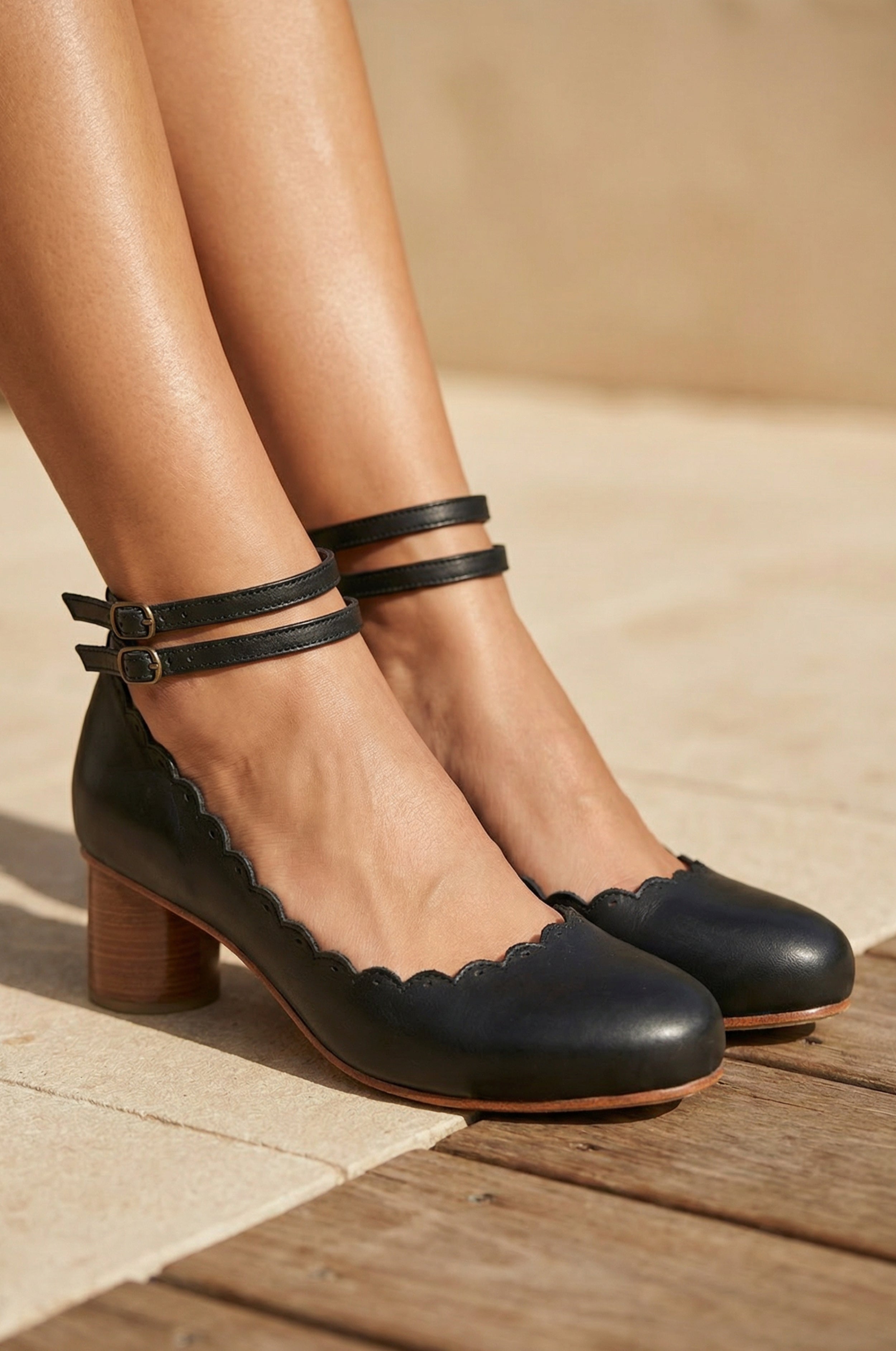 Hermosa Round Heel Leather Pumps 5 cm (Sz. 12.5)-0