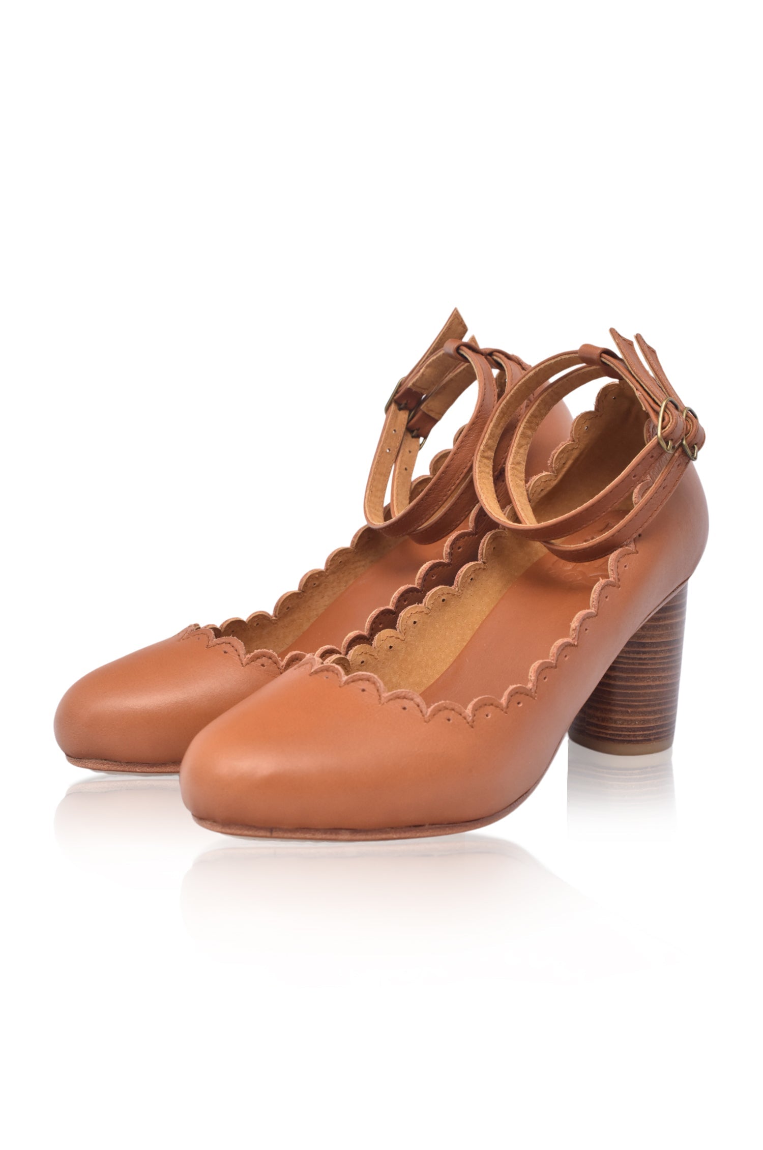 Hermosa Round Heel Leather Pumps-3