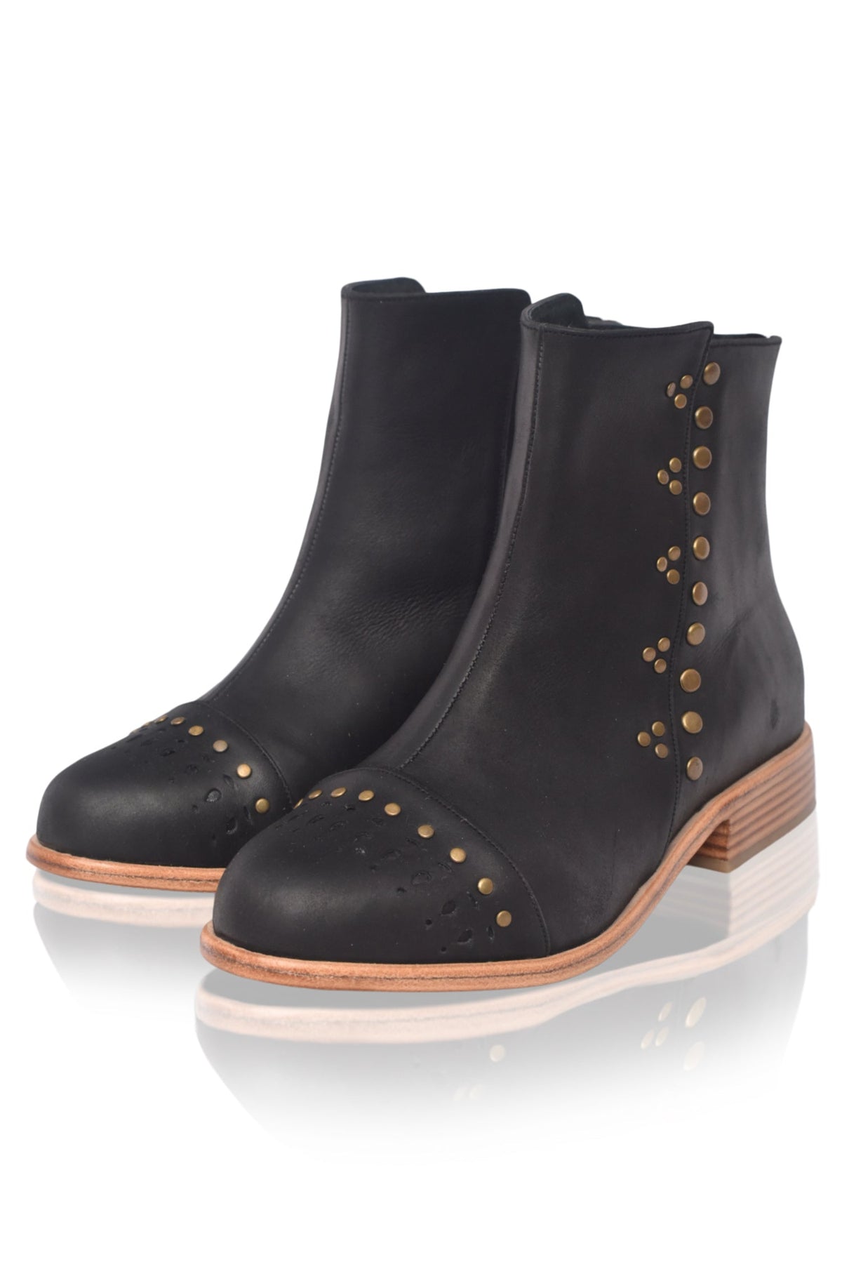Lunaire Chelsea Leather Boots-2