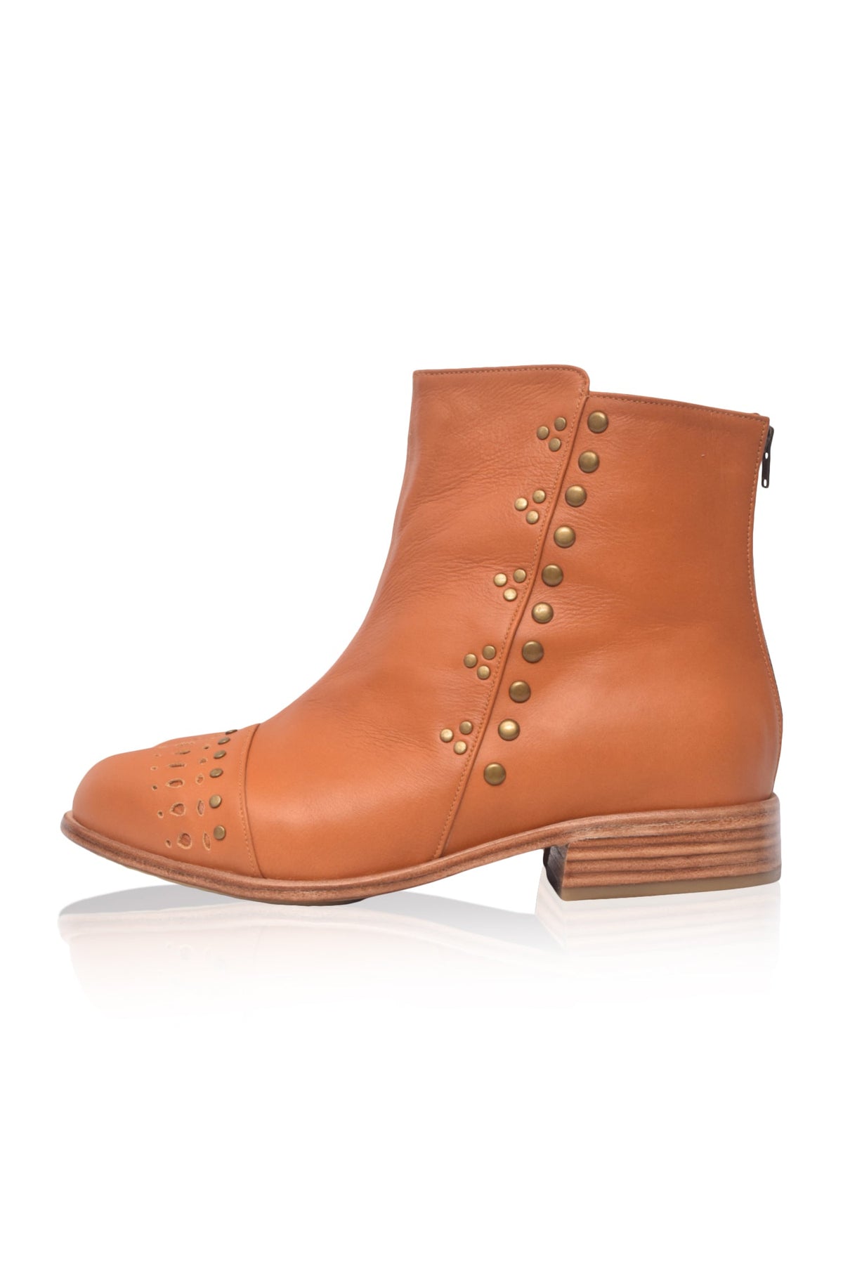Lunaire Chelsea Leather Boots-1