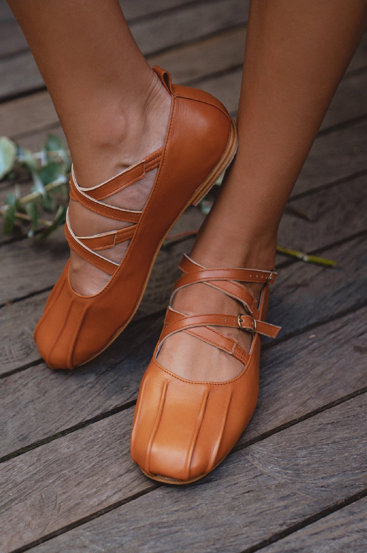 Obsession Criss-Cross Round Toe Flats-4