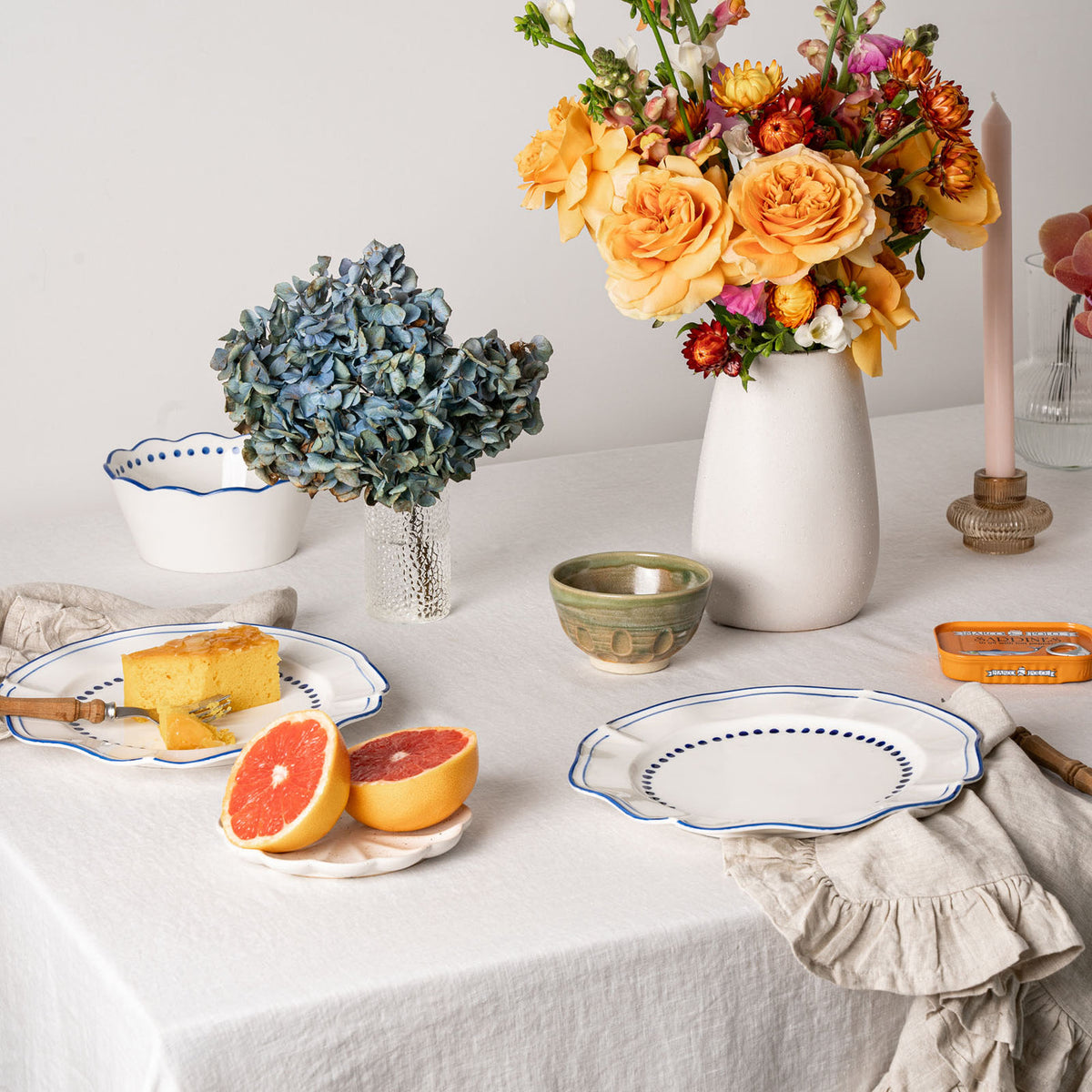 White Linen Table Cloth with Ruffles-3