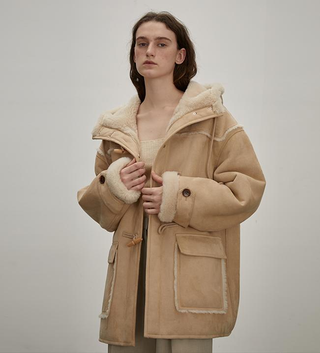 "Quartet Short" Wool Artificial Compositesuede Hooded Shearling Jacket-5