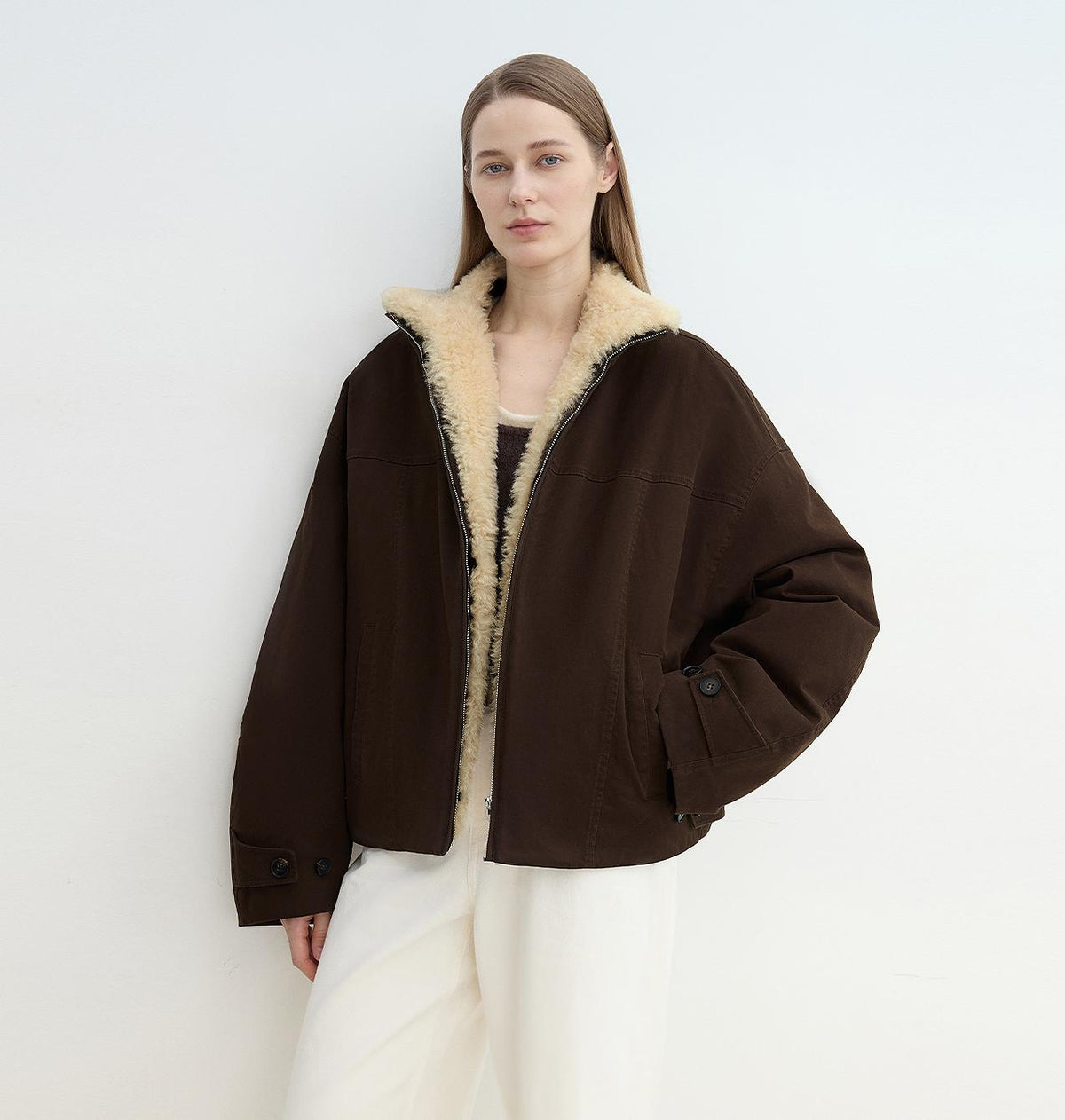 "Rebellious Escape" detachable contrasting color shearling fur collar down short parka-5