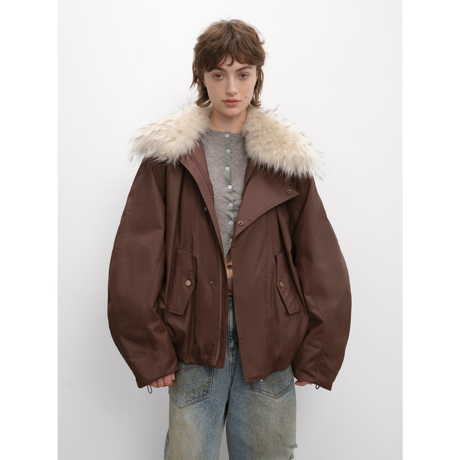 Cutting-edge Style, warm and detachable raccoon fur collar short silhouette down jacket-6