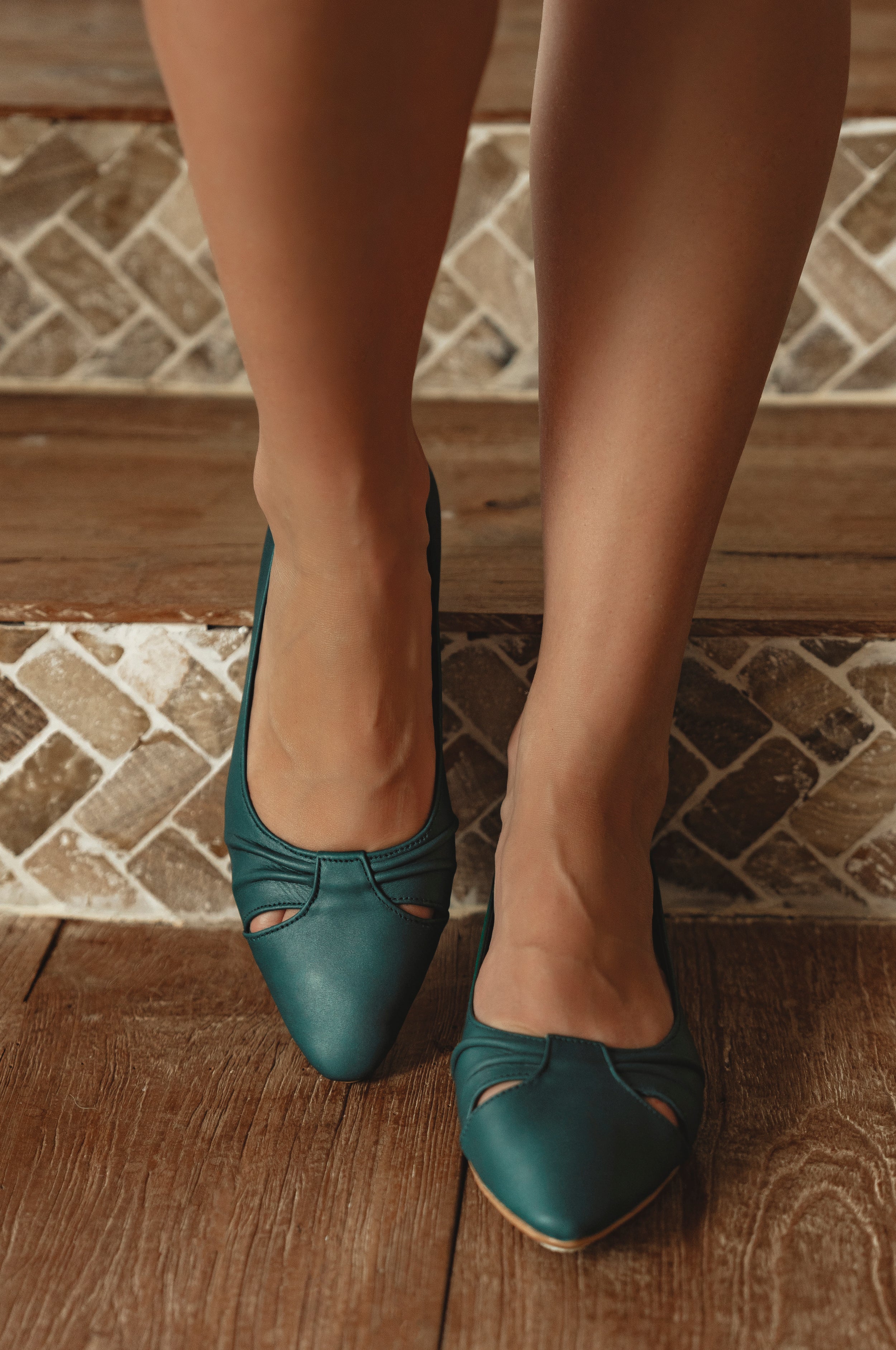 Siren Pointed Toe Leather Flats-0
