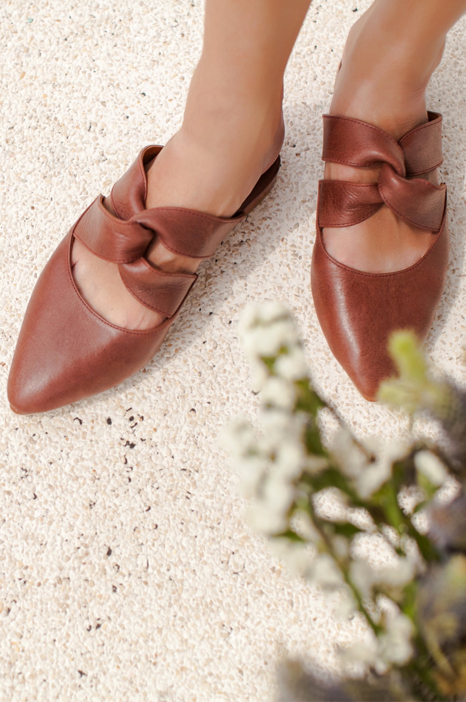 Taj Mahal Pointy Toe Leather Mules-0