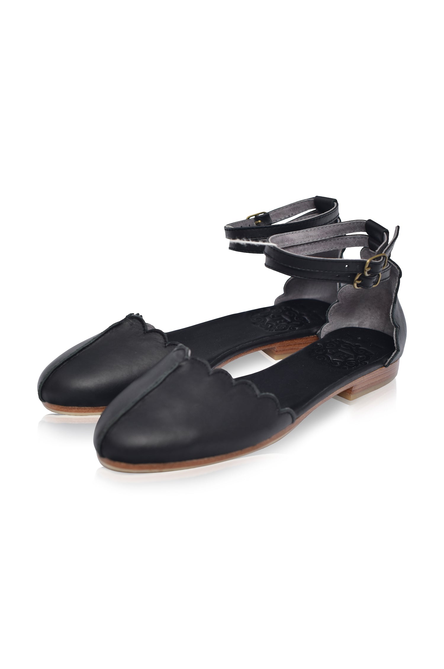 Venus Almond Toe Scalloped Leather Flats-2