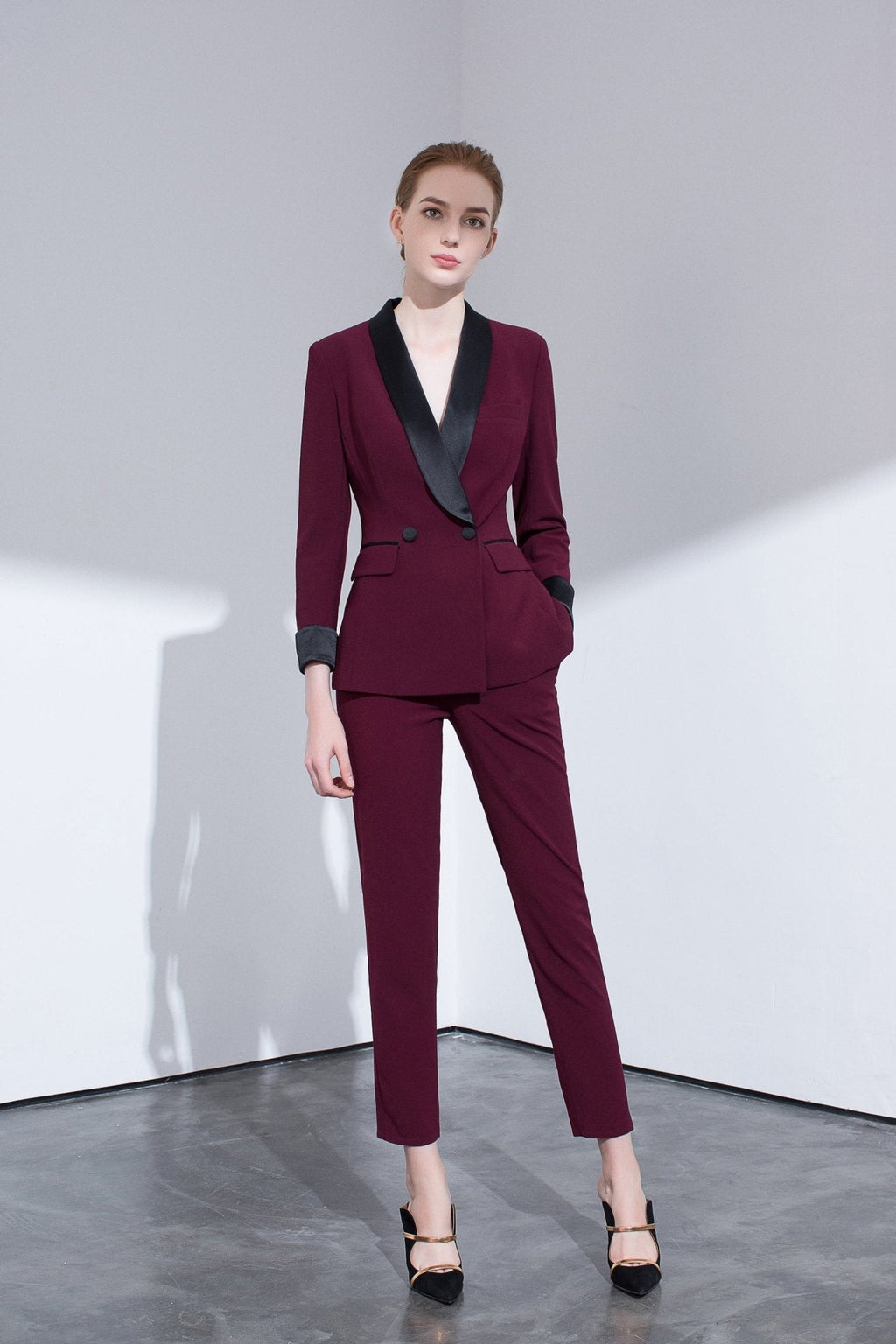 Burgundy Tailored Suit With Contrasting Satin Lapel-3