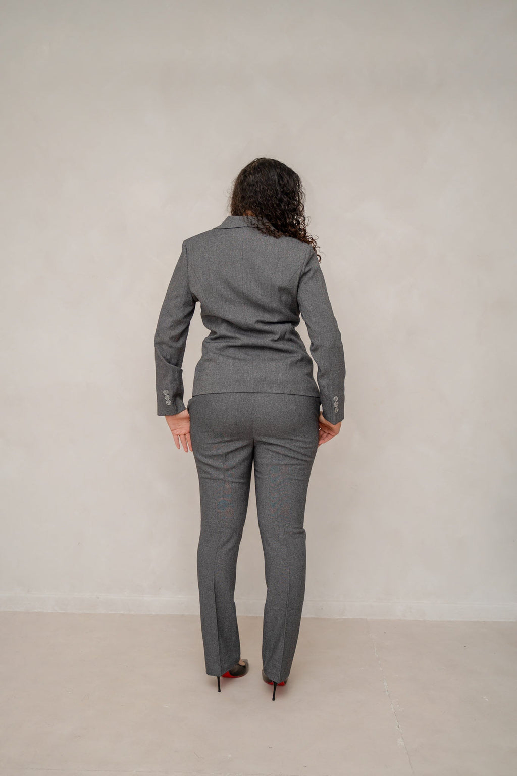 The slate grey 3-piece power pantsuit-2