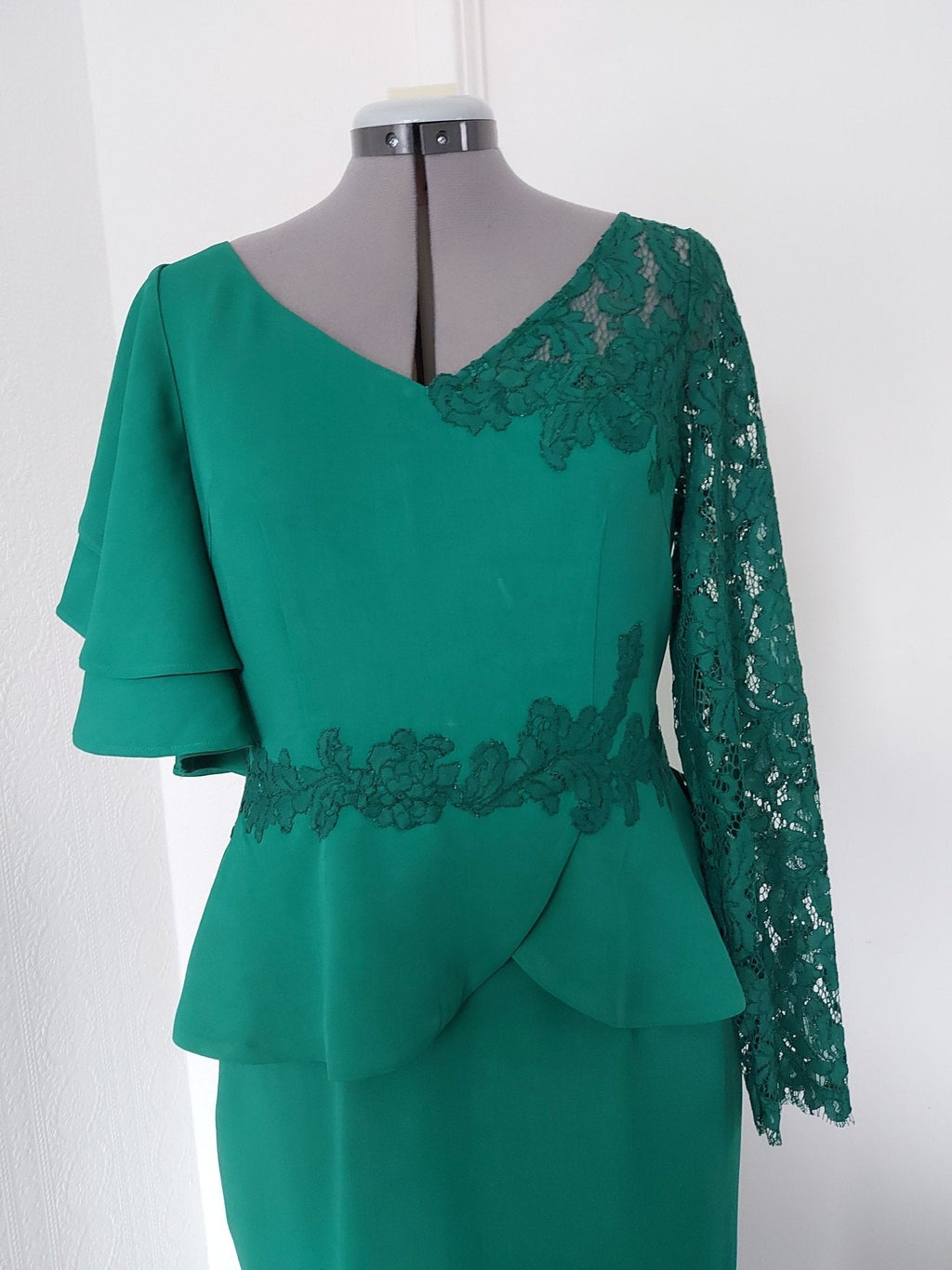 Green Unique Sleeves V-Neck Bride Dress-2
