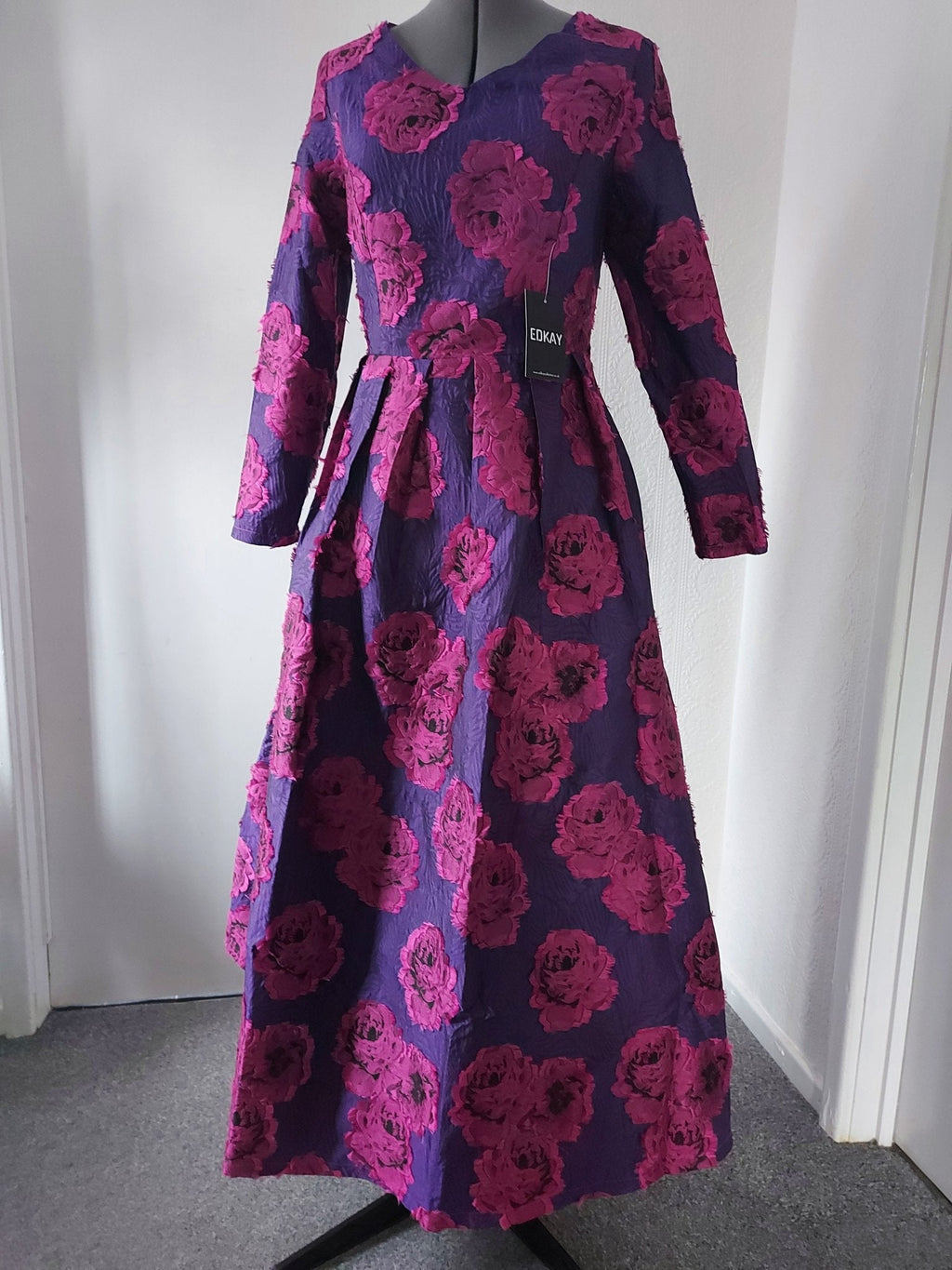 The pink floral jacquard formal mum dress-3