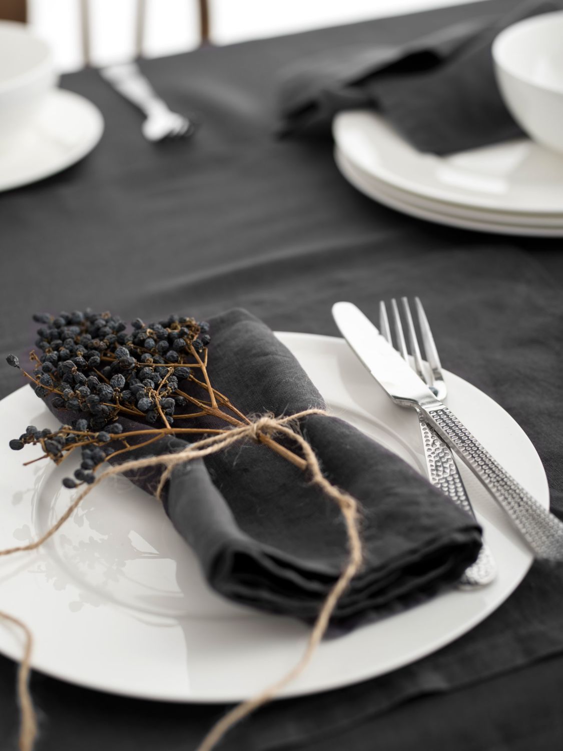Black Linen Napkin Set-1