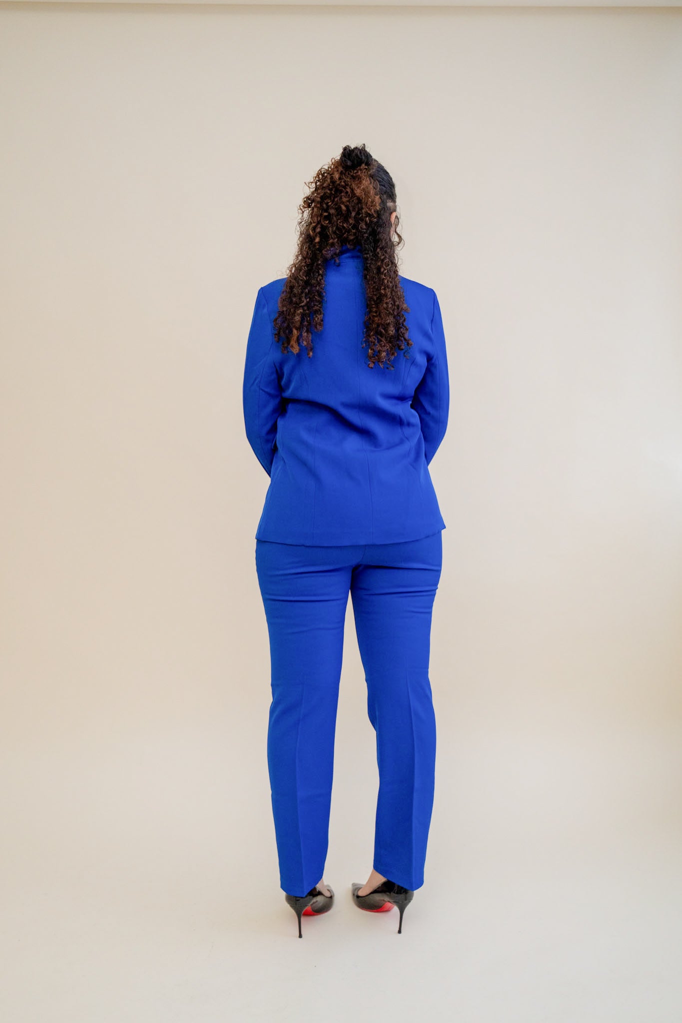The royal-contrast double breasted 3-piece pantsuit (UK size 8)-2